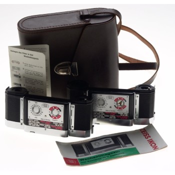 IKON ZEISS 35mm PAIR CAMERA FILM BACKS INTERCHANGEABLE TYPE CASED MINT PAIR SET IKON ZEISS 35mm PAIR CAMERA FILM BACKS INTERCHANGEABLE TYPE CASED MINT PAIR SET