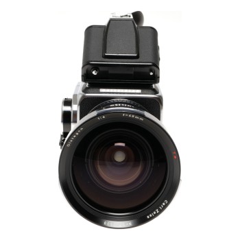 Hasselblad 500C/M camera 6x6 Zeiss Distagon 40mm Lens Hasselblad 500C/M camera 6x6 Zeiss Distagon 40mm Lens