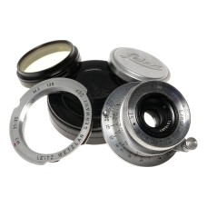 Leica Summaron 35mm f/3.5 Lens with Accessories