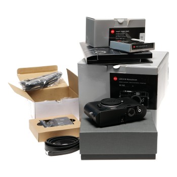 Leica M9 Monochrom CCD Black Digital RF Camera 10760 set READ!